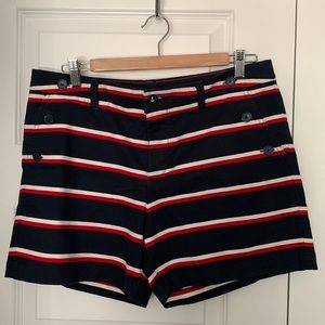 Tommy Hilfiger Women’s short size 10 stripped navy red and white